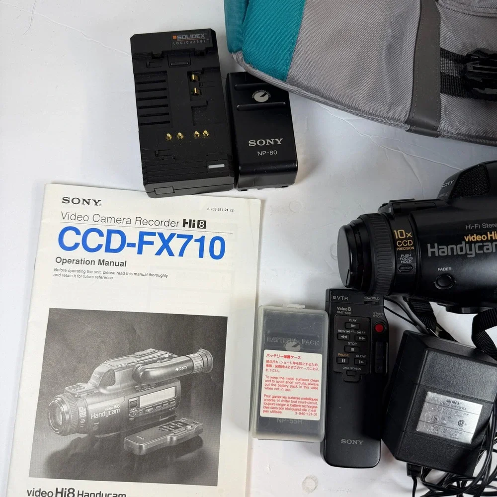 Sony Handycam CCD-FX710 Video Hi8 Camcorder Bundle Parts Repair C-10