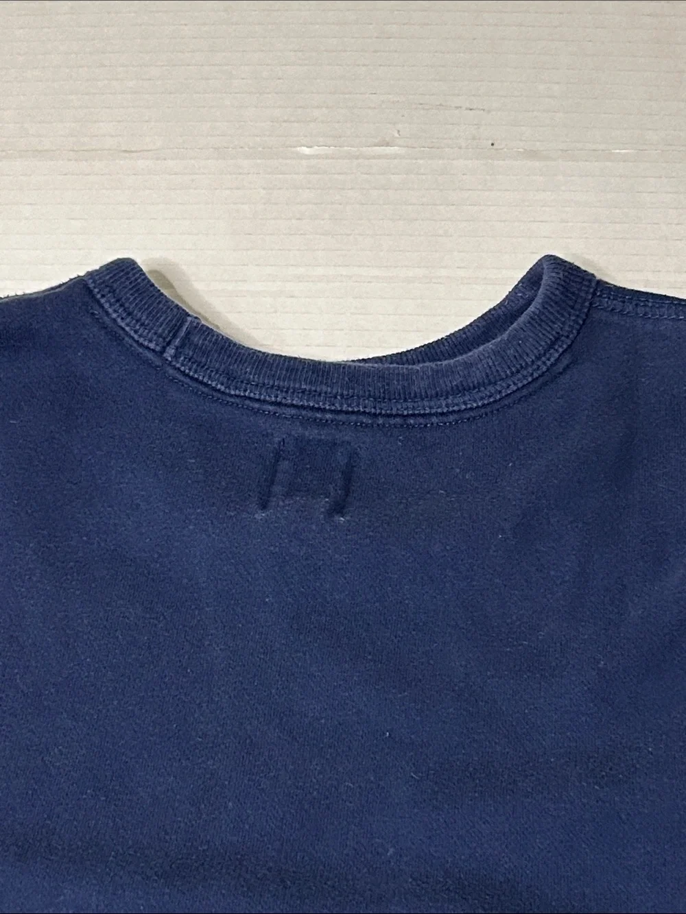 GAP navy crewneck