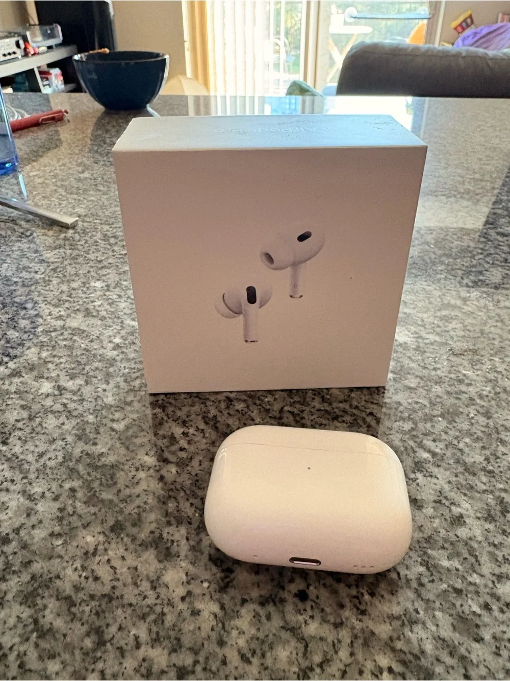 Apple AirPods Pro in White with Charging Case and Box