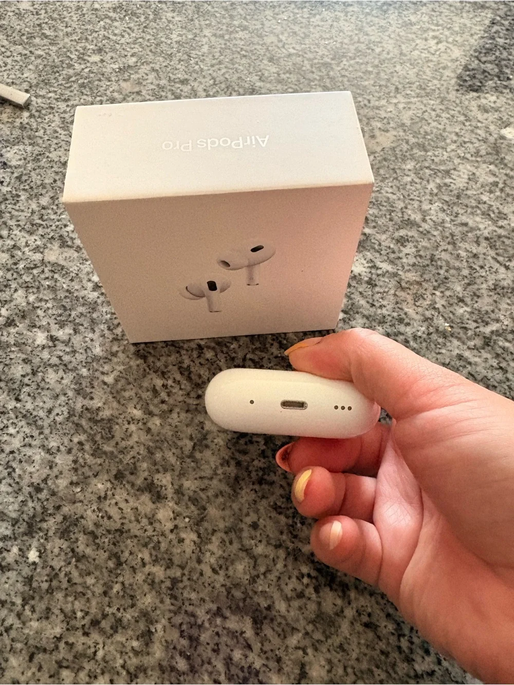 Apple premium ear