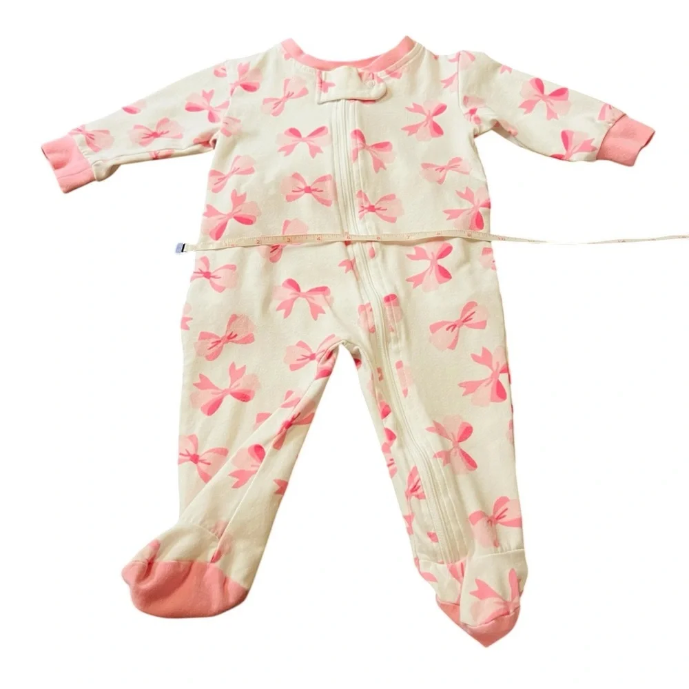 Classic Whimsy Pink Bow Print Footed One-Piece Size 6 Months