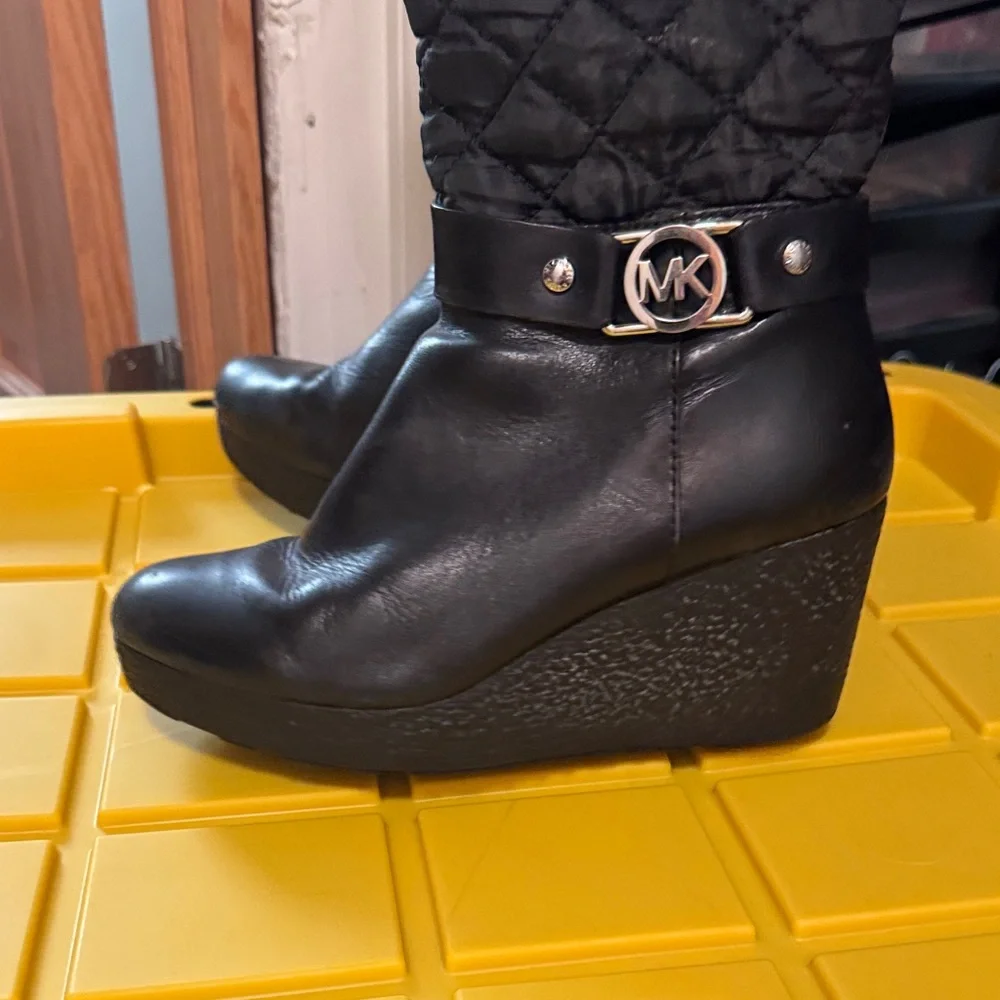 Michael Kors elegant black