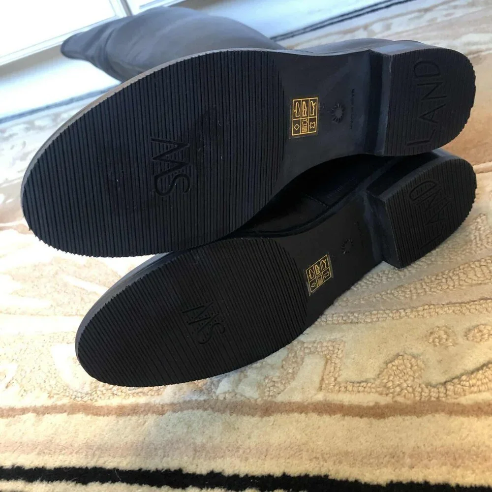 Stuart Weitzman brand new