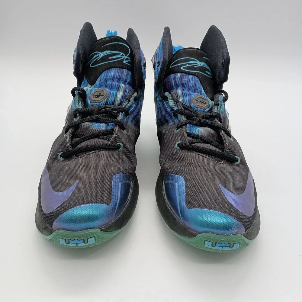Nike lebron 13