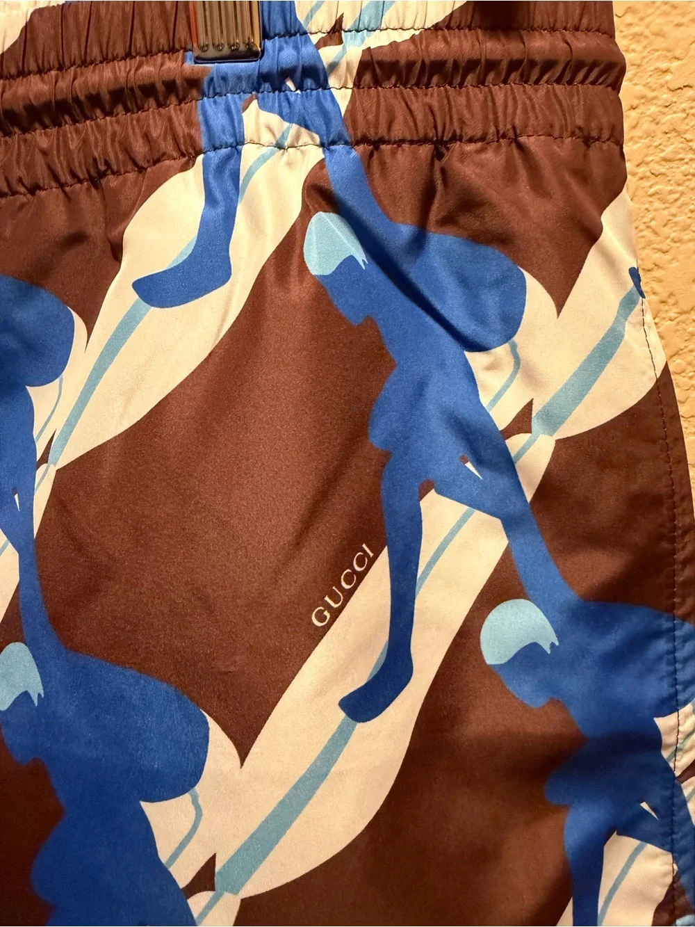 Gucci new authentic