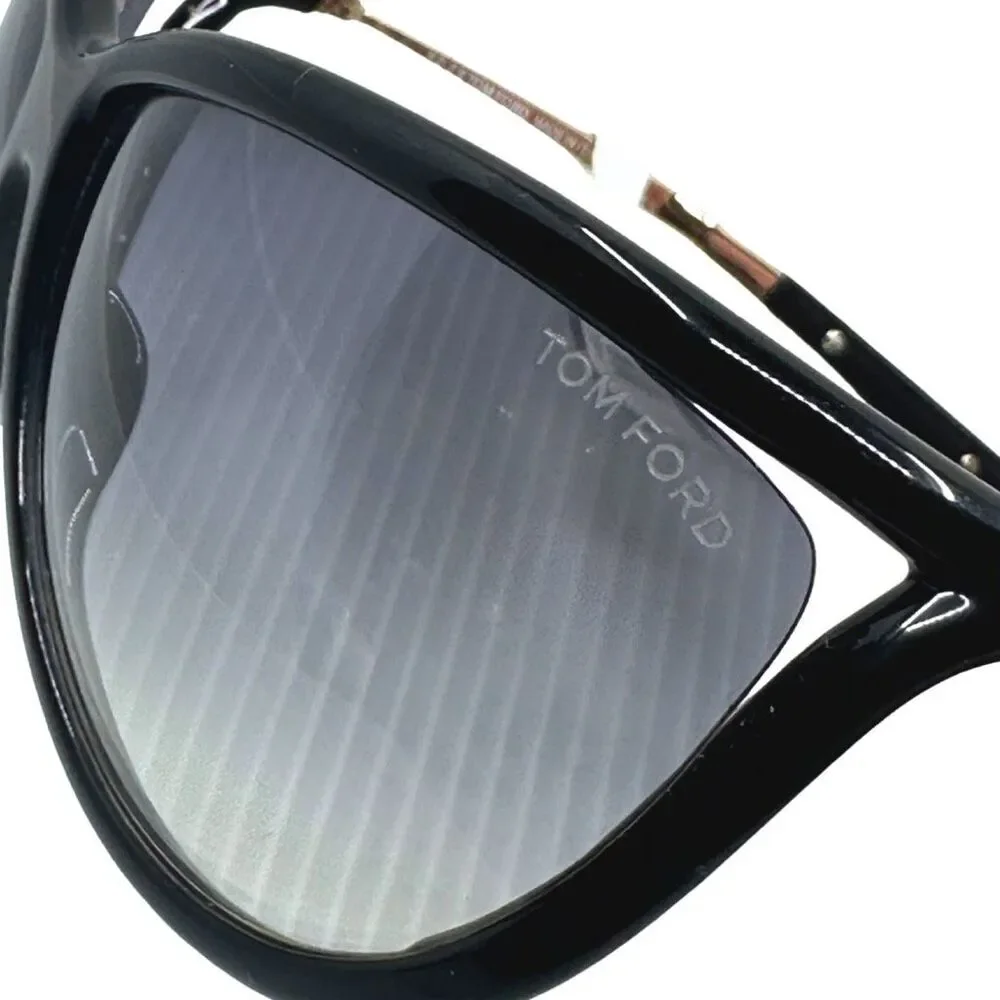 Tom Ford FT0770 01B Tammy Sunglasses 70-14-115 Shiny Black / Gradient Smoke