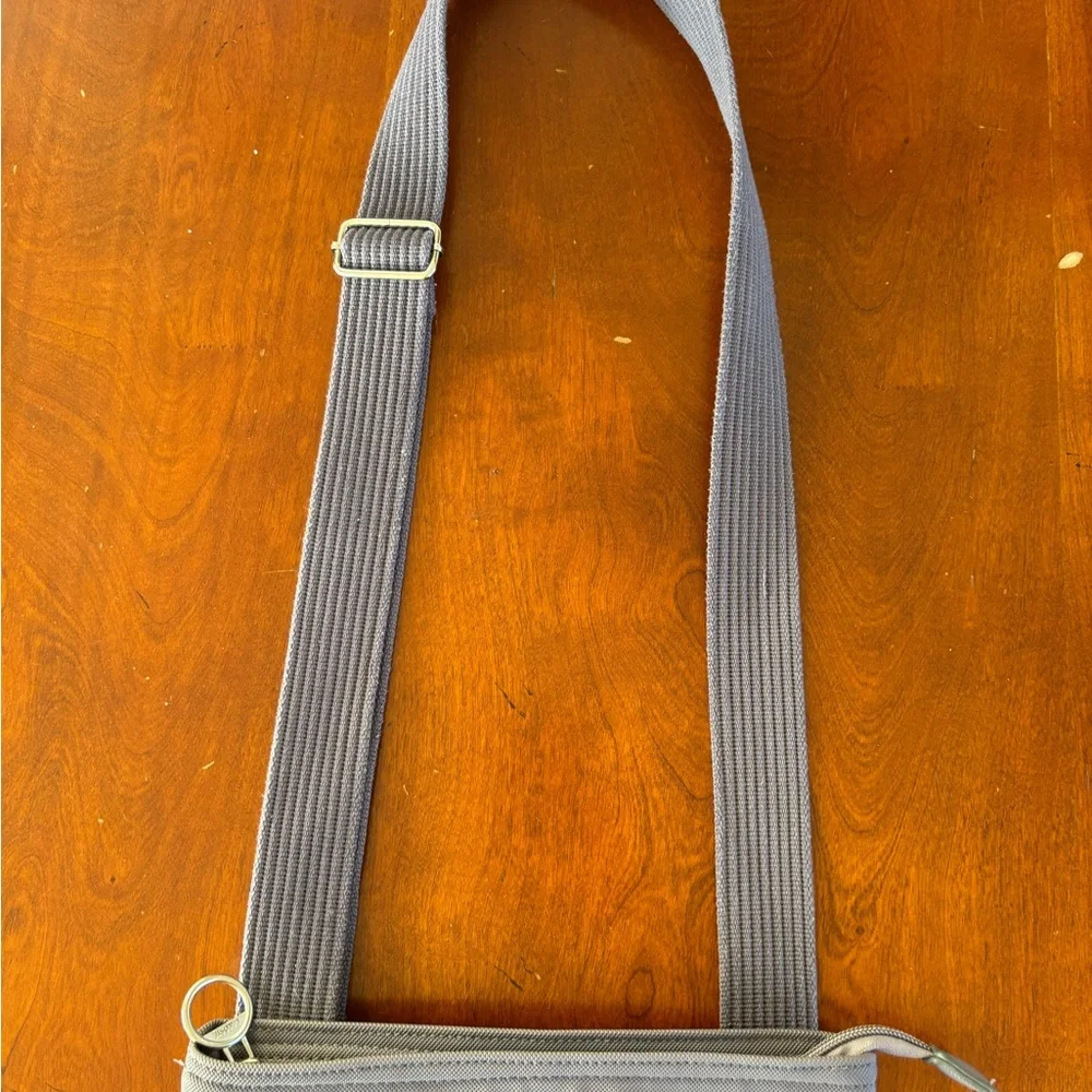 Lacoste this messenger
