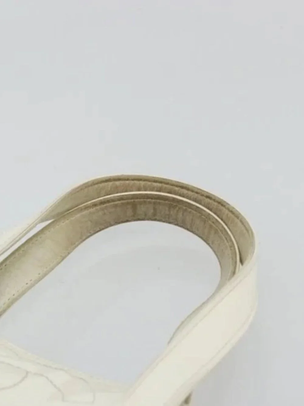 CHANEL brand	chanel color	white