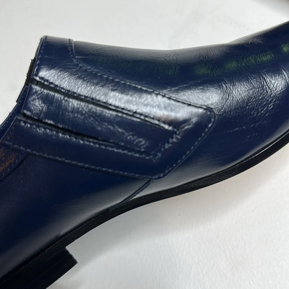 CHANEL leather navy