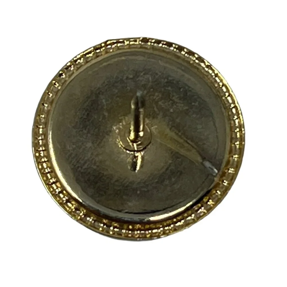 Mens Fashion challenger pin