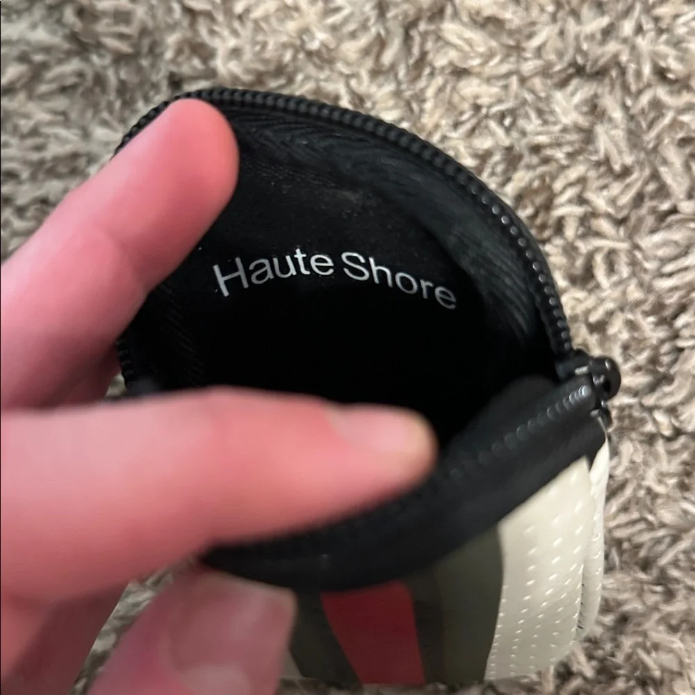 HAUTE SHORE elegant small