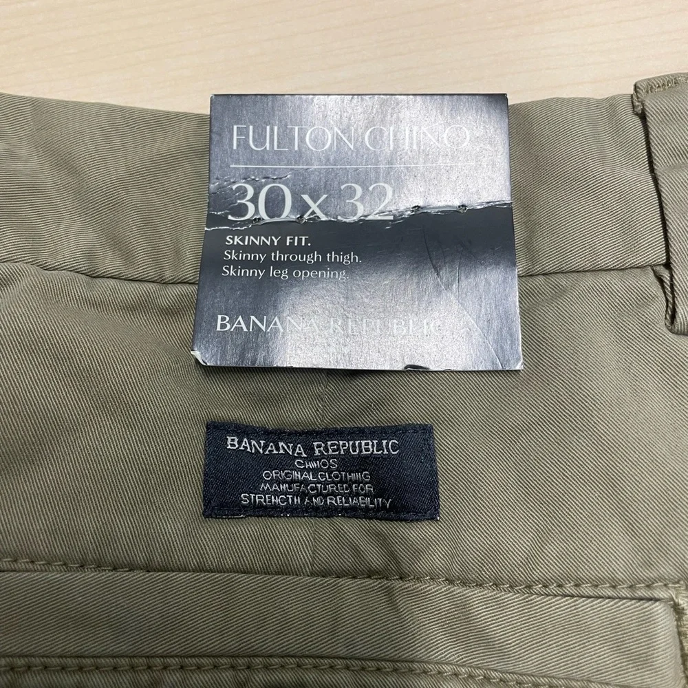 Banana Republic classic khaki