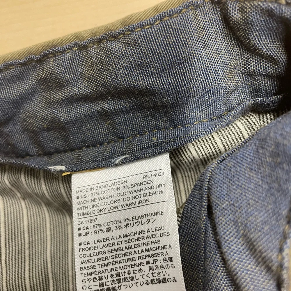 Banana Republic classic khaki