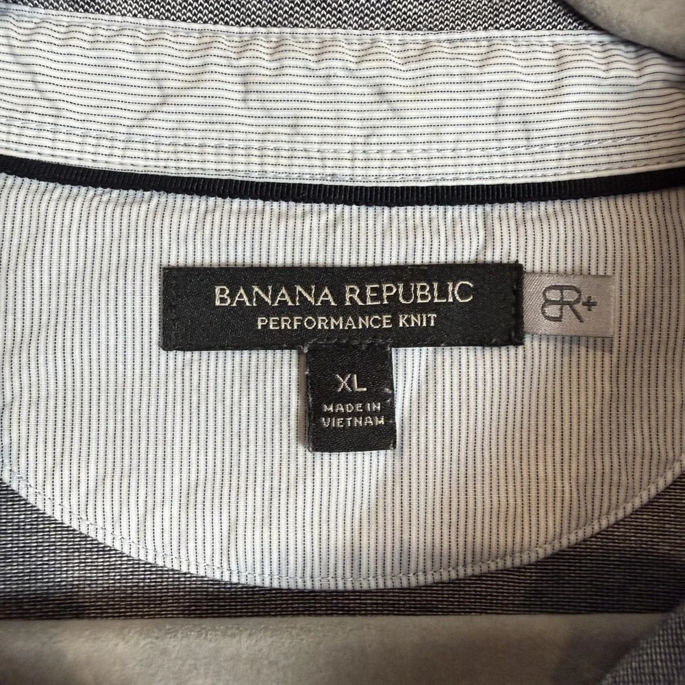 Banana Republic brand banana
