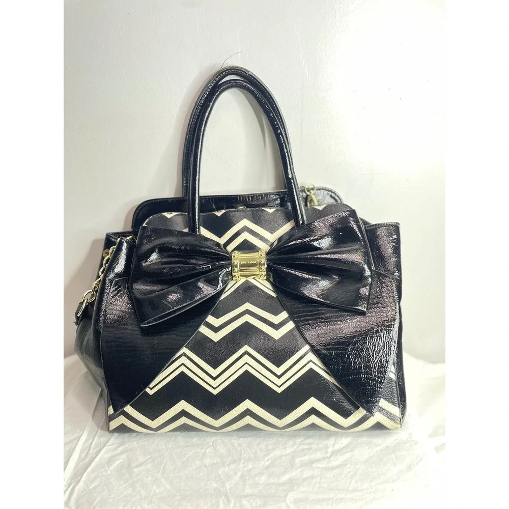 Betsey Johnson Black White Chevron Patent Bow Satchel Handbag
