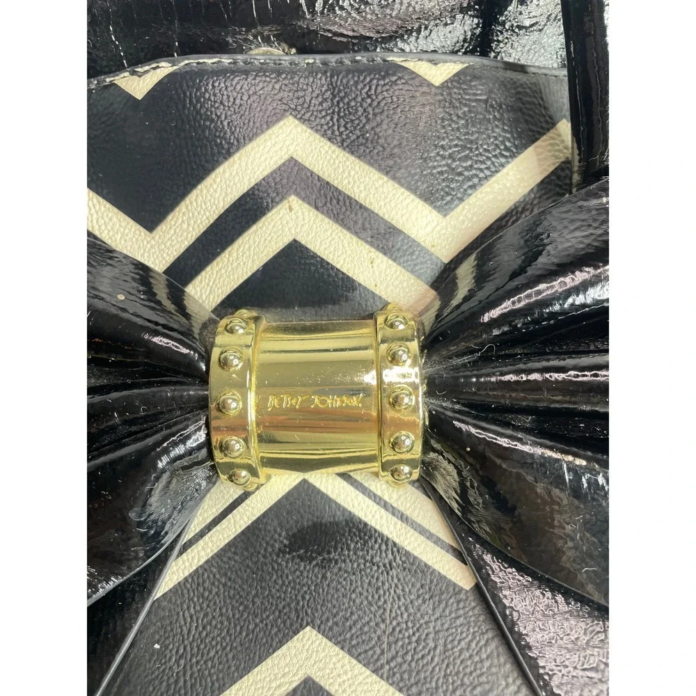 Betsey Johnson betsey johnson