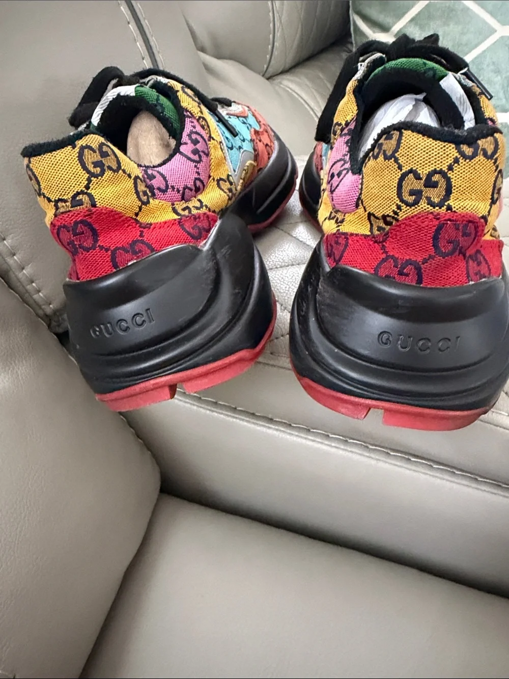 Gucci bold multicolor