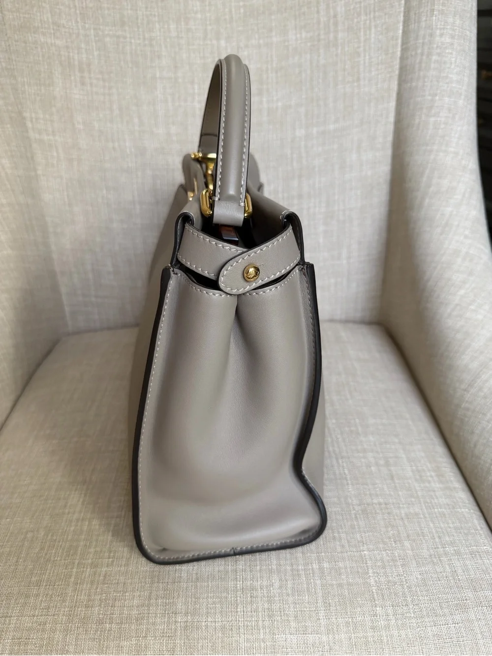 Fendi Classic Dove Gray Medium Peekaboo Top-Handle/crossbody Bag