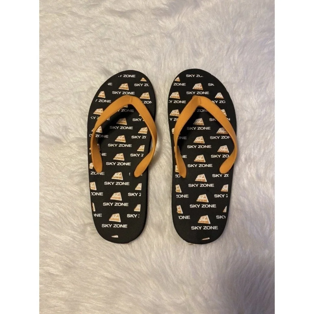 The Unbranded Brand size sandals good