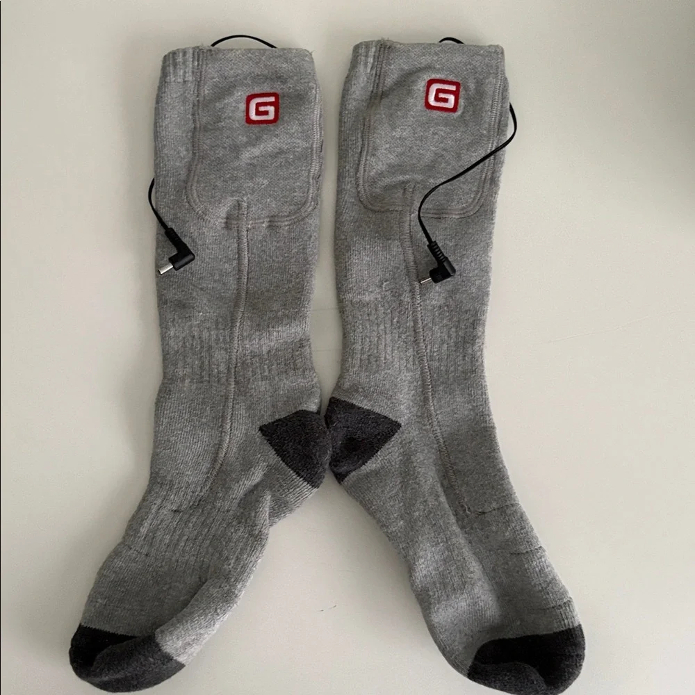Rabbitroom brand gray