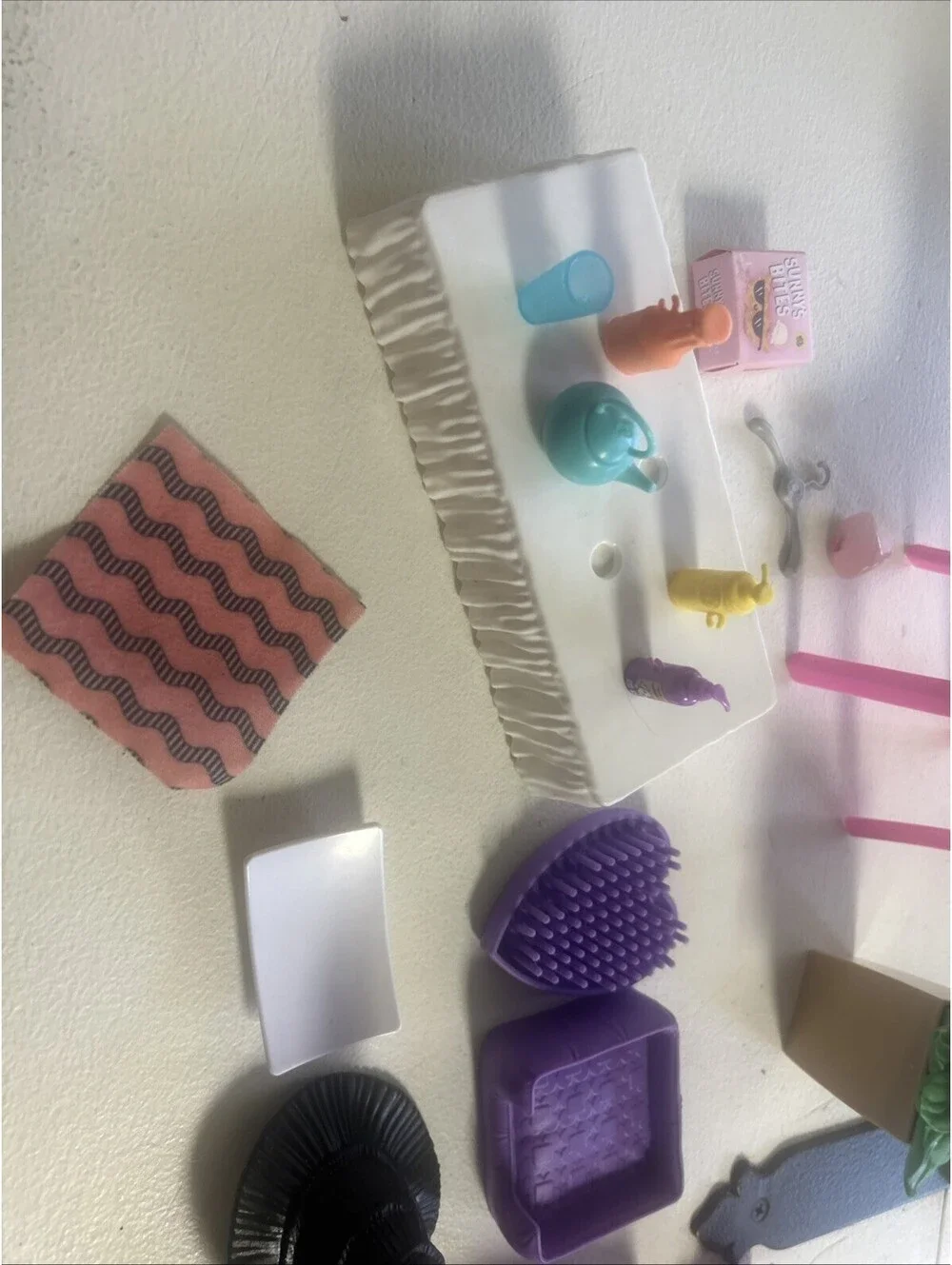 N/A shipped usps accessories
