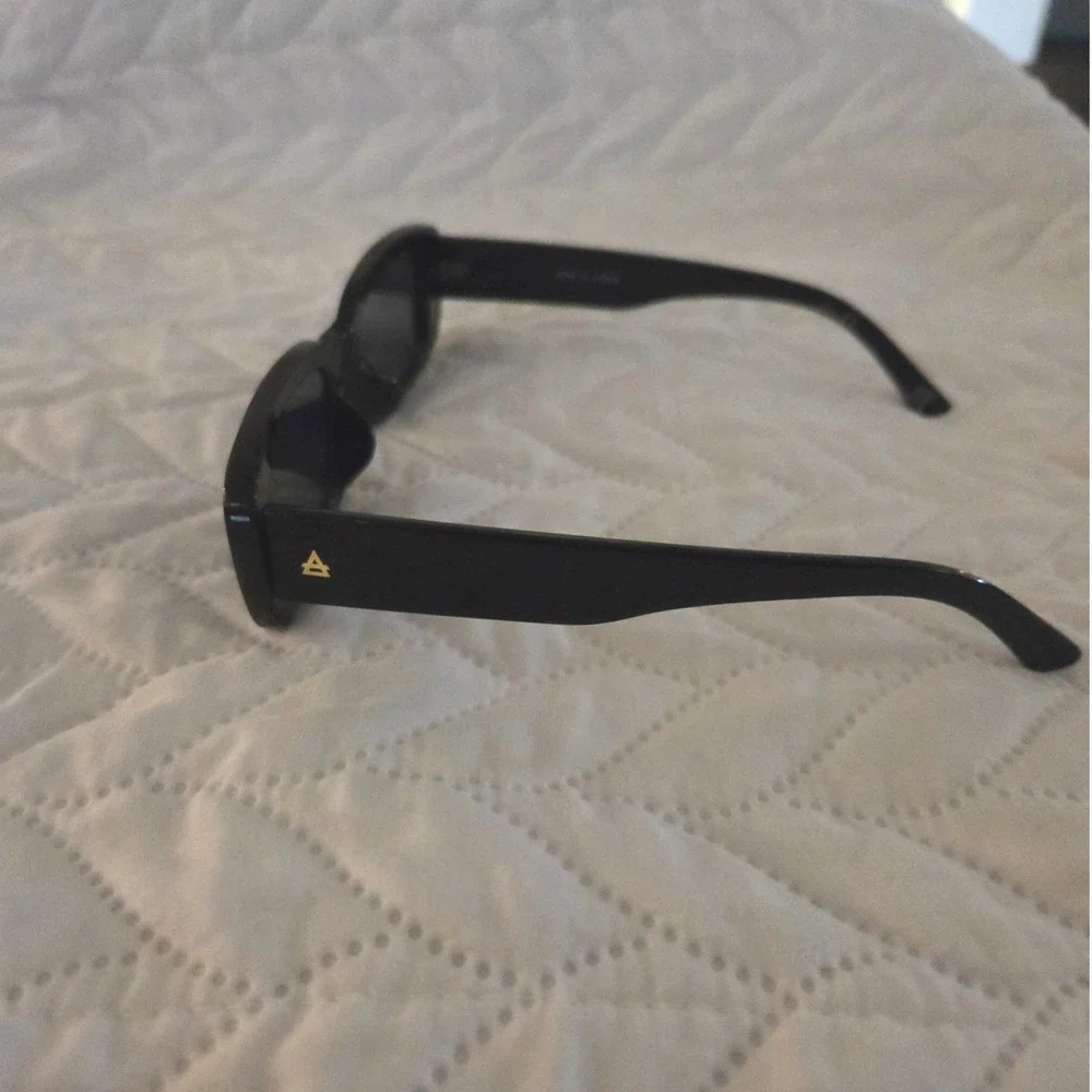 AIRE Ceres V2 Black Rectangular Sunglasses‎ Recycled Plastic 2122526 Smoke Lens