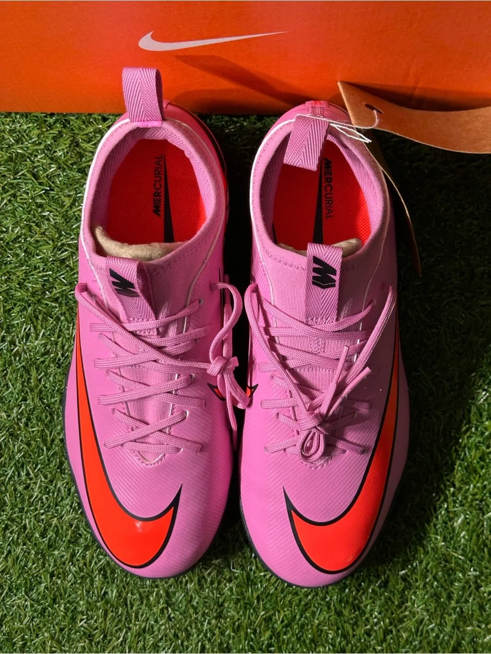 NIKE JR ZOOM VAPOR 16 ACADEMY TF SOCCER TURF , SIZES 5Y AND 6Y BIG KIDS B