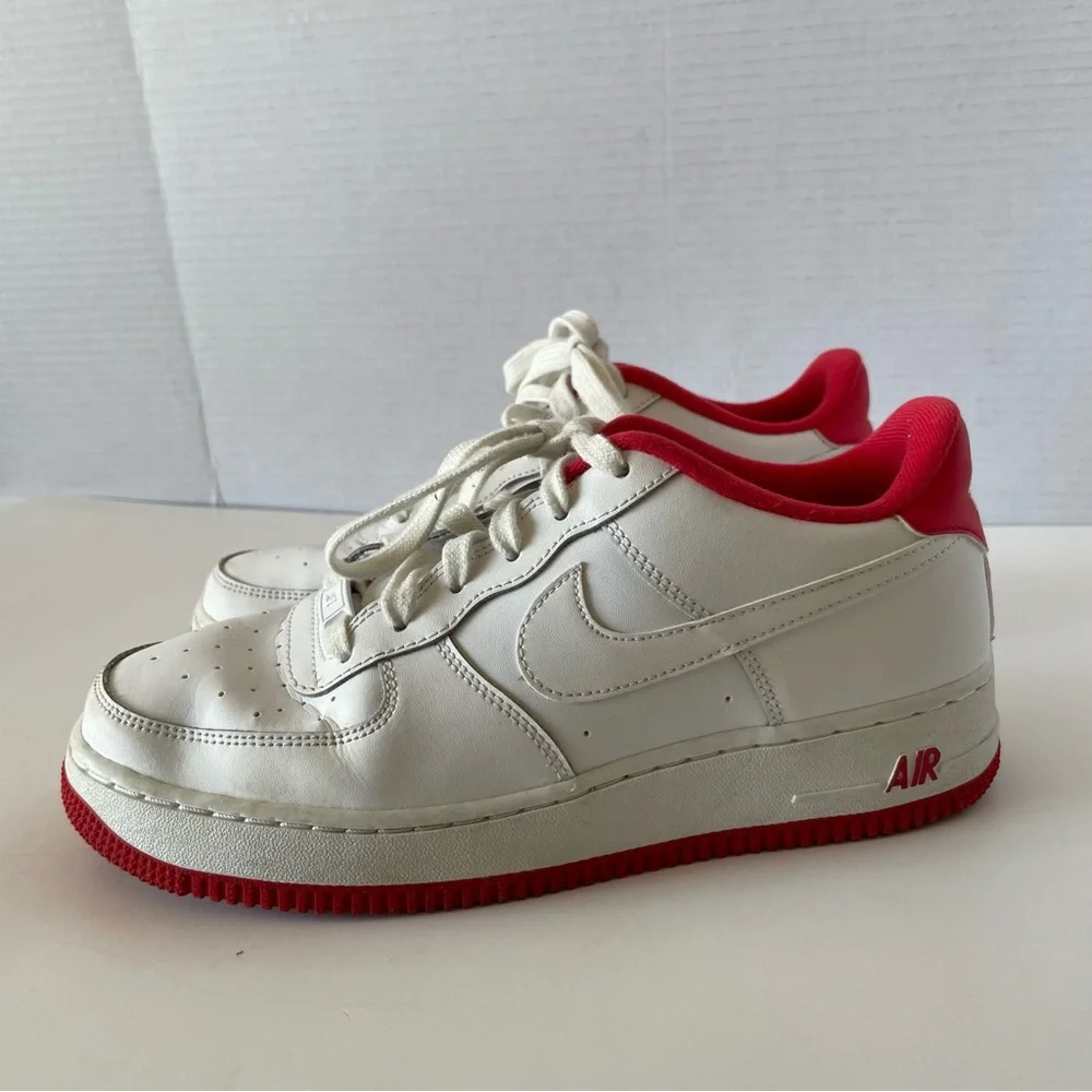 Nike F1 White University Red Low Sneakers Size 7Y