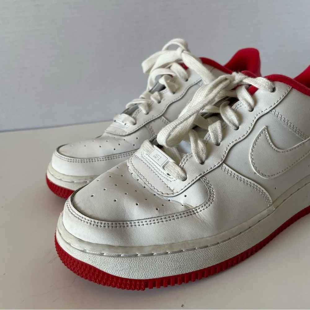 Nike F1 White University Red Low Sneakers Size 7Y