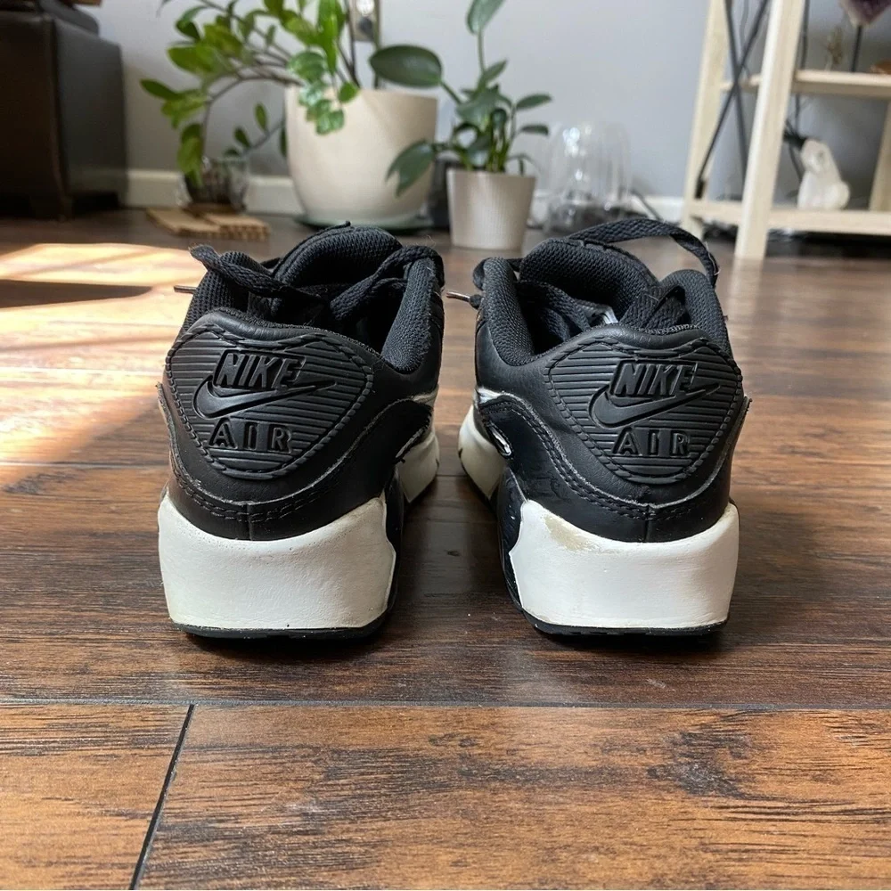 Nike, Kids, Air Max 90 LTR, Black Size 4Y