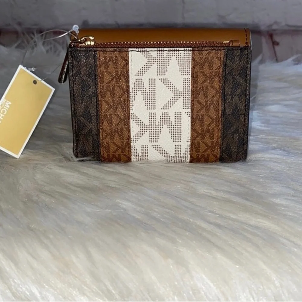 Michael Kors 💯% authentic