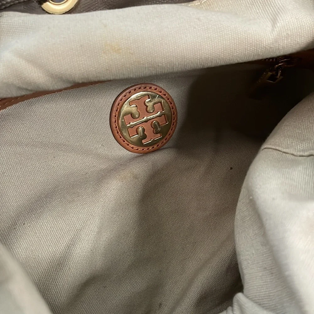 Tory Burch tory burch