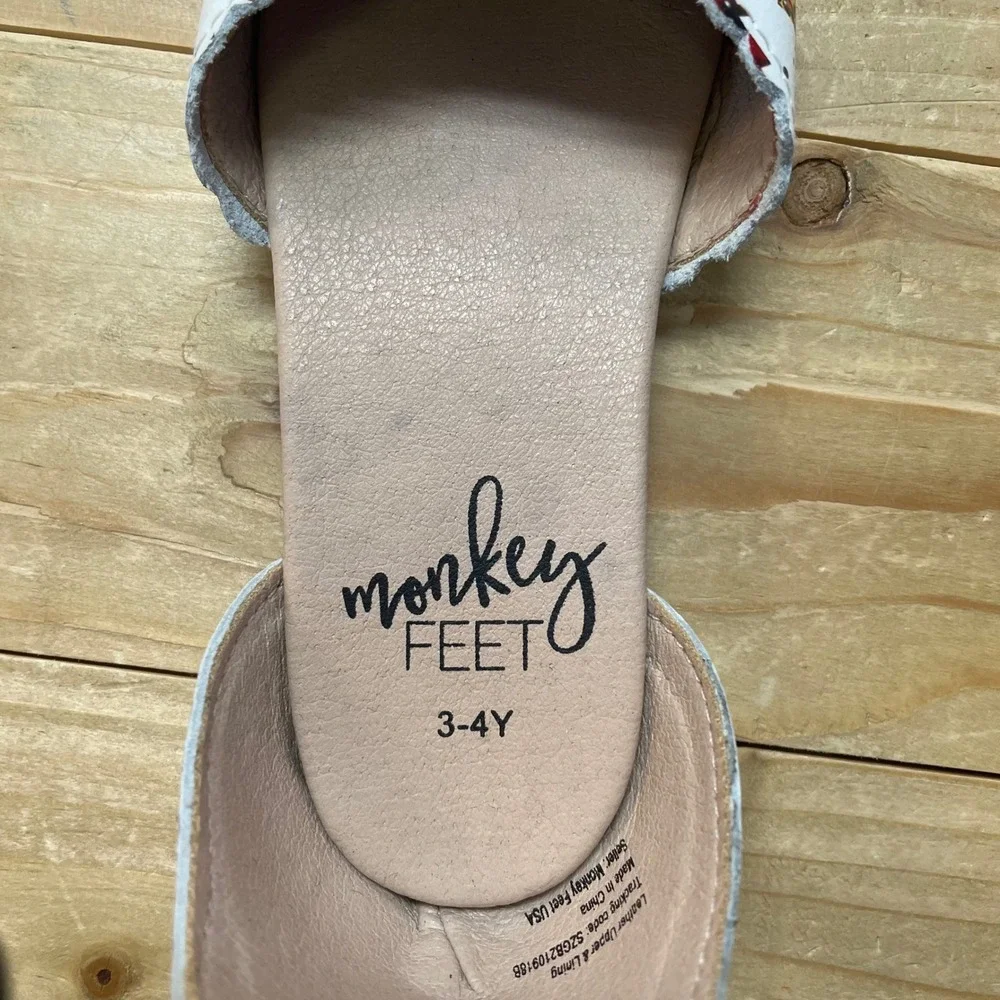 Monkey Feet excellent used