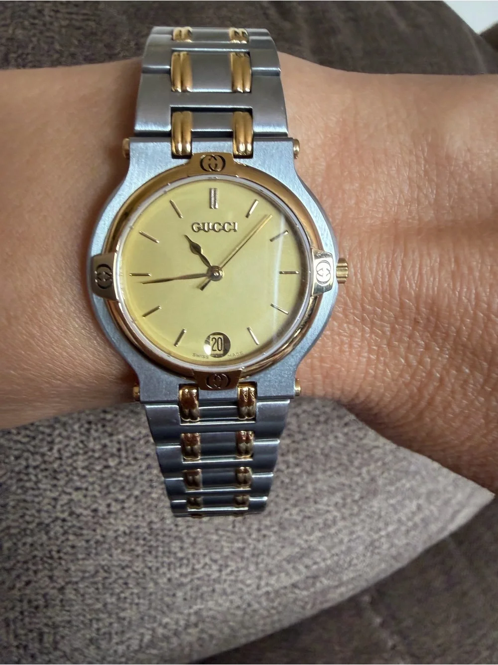 Gucci 9000m swiss