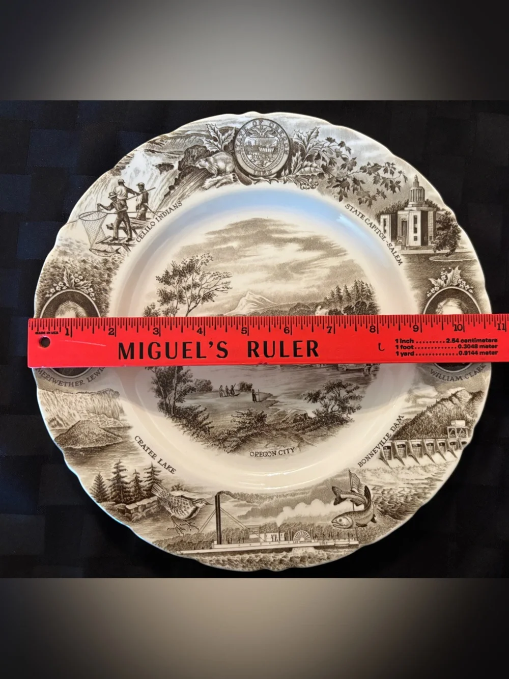 Johnson Bros decorate plate