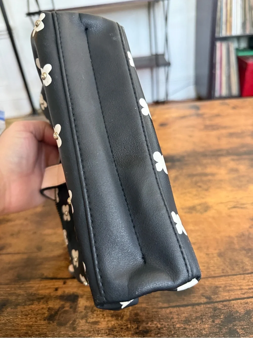 Kensie stylish wristlet