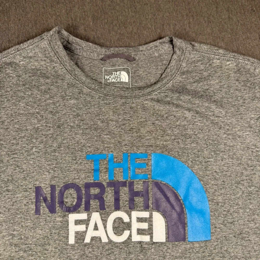 The North Face Mens Small Gray Short Sleeve Graphic Logo T-Shirt‎ Heathered S