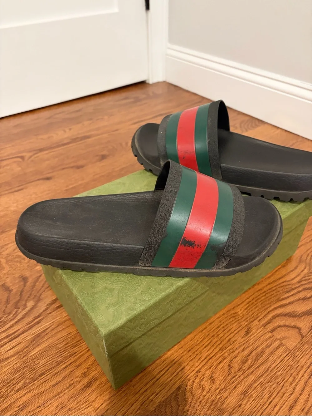 Gucci authentic slides