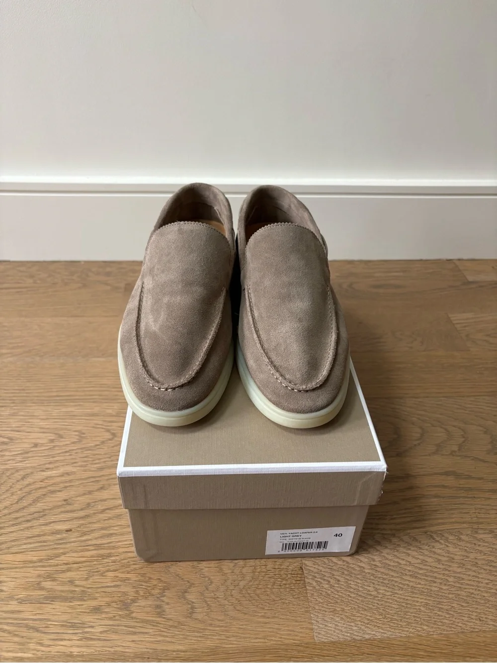 Brand New Men's Aurelien Suede Yacht Loafers in Light Grey — Classic Casual Styl