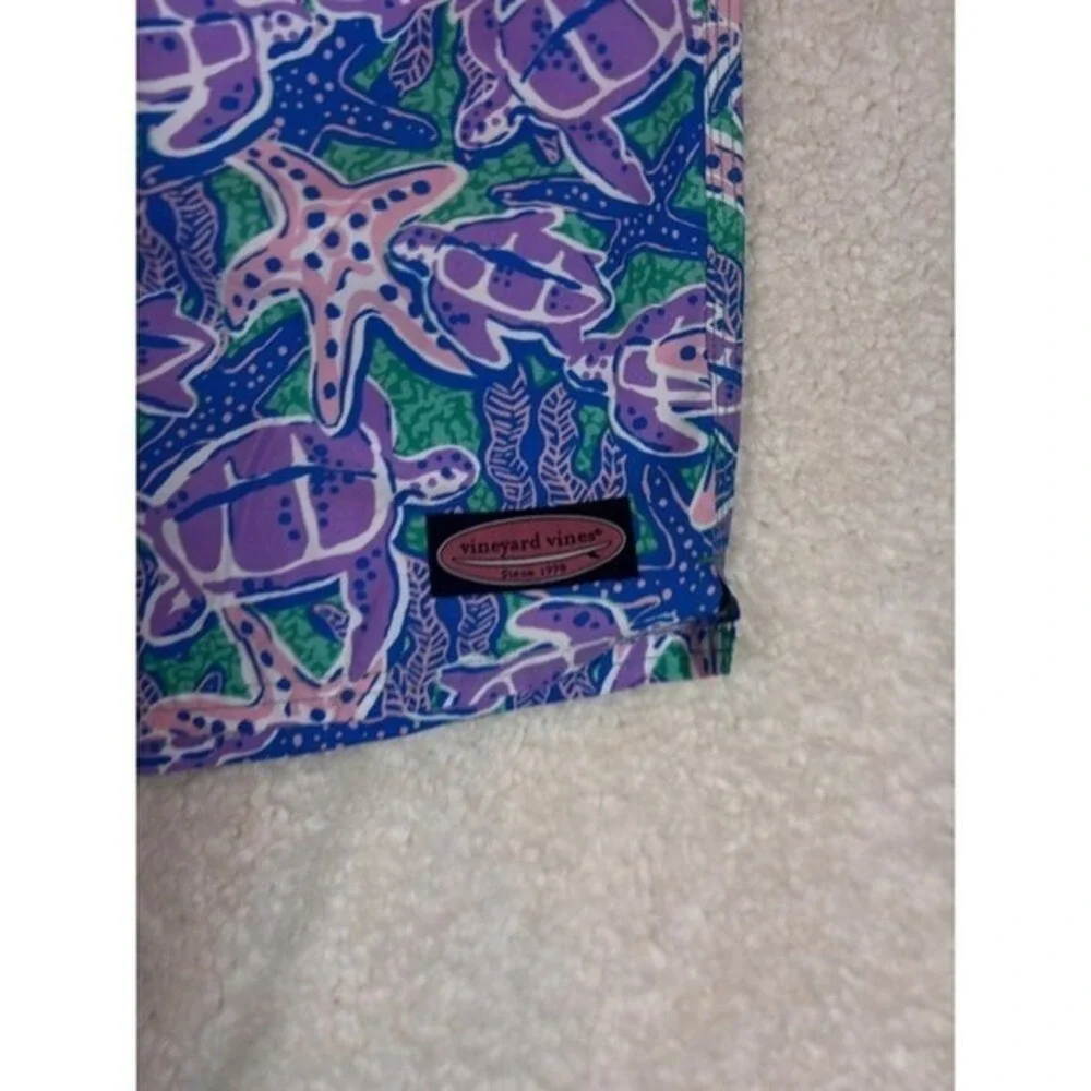 Vineyard Vines touch brief