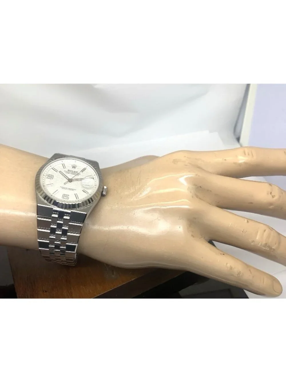 Rolex 2026 land