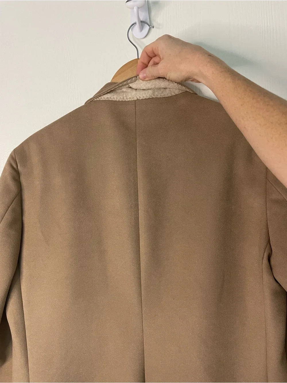 Farah inspired shipping 40l