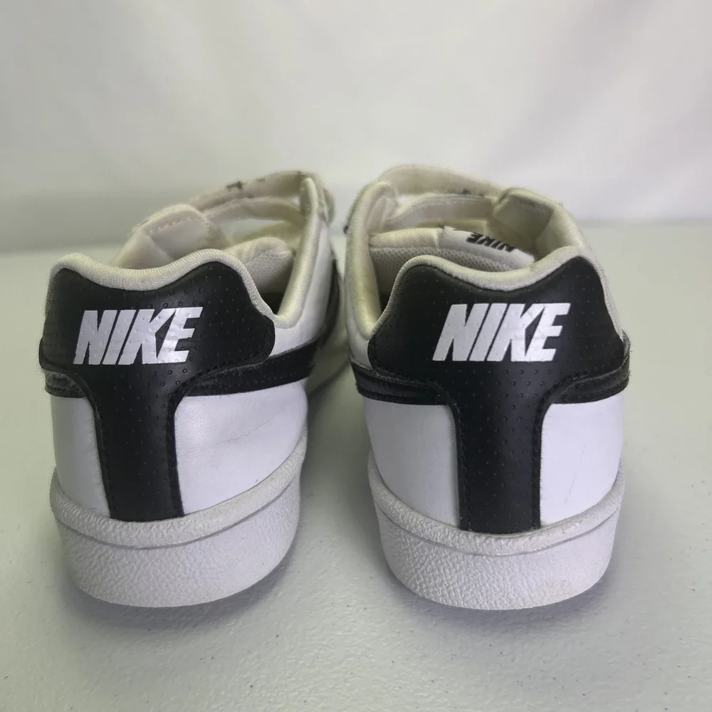 Nike Court Royale PSV Kids Sneakers White Black Hook Loop Straps Size 2Y