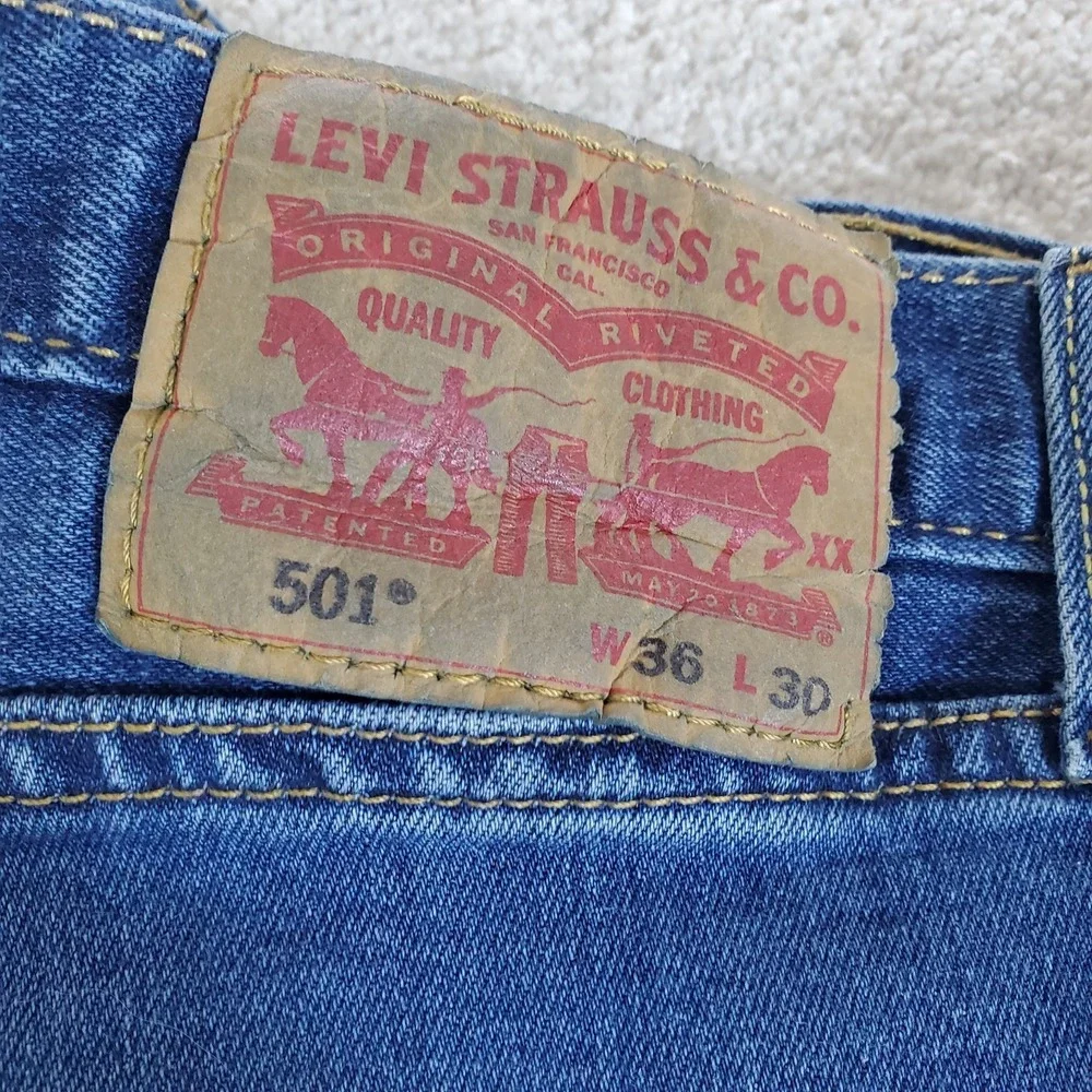 Levis very good