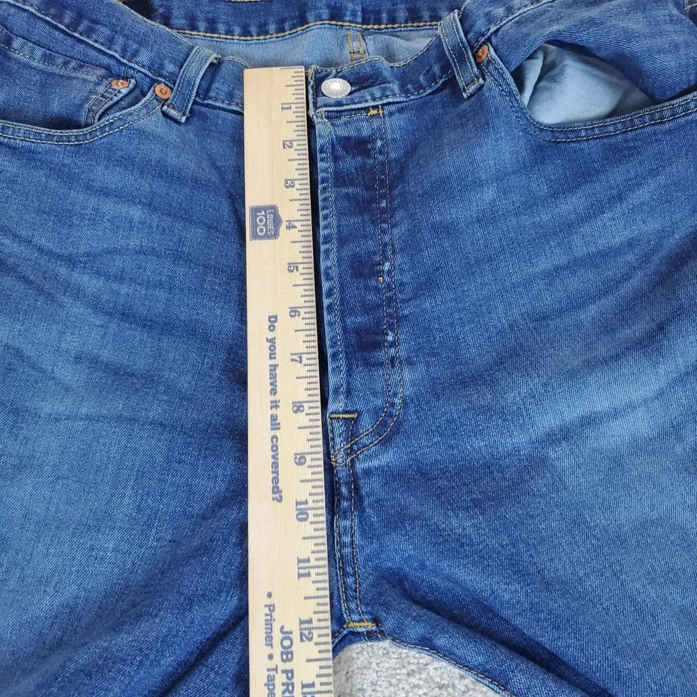 Levis very good