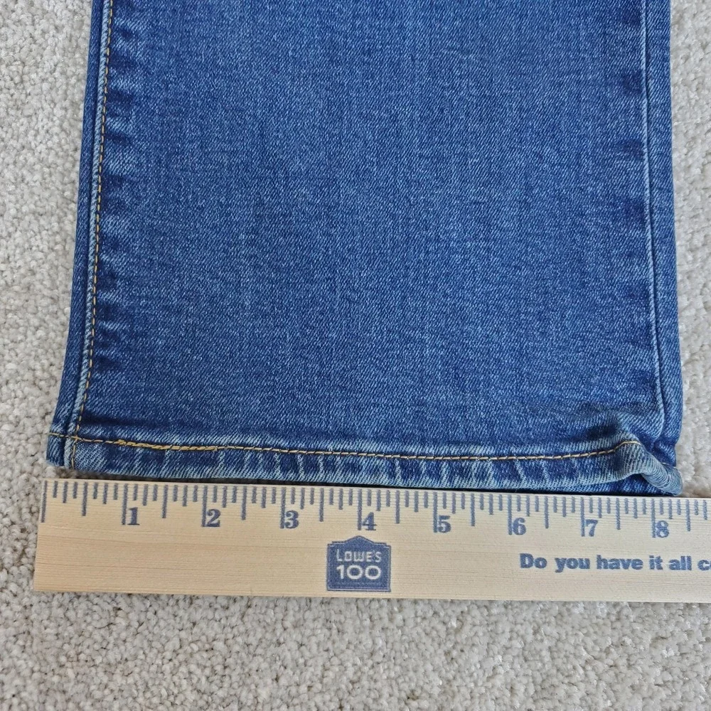 Levis very good