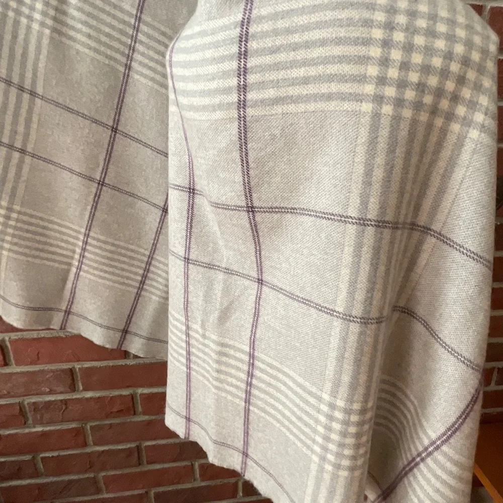 The Woollen Market Ireland 100%Merino Wool Throw Blanket Wrap Shawl 29”x78”NWOT