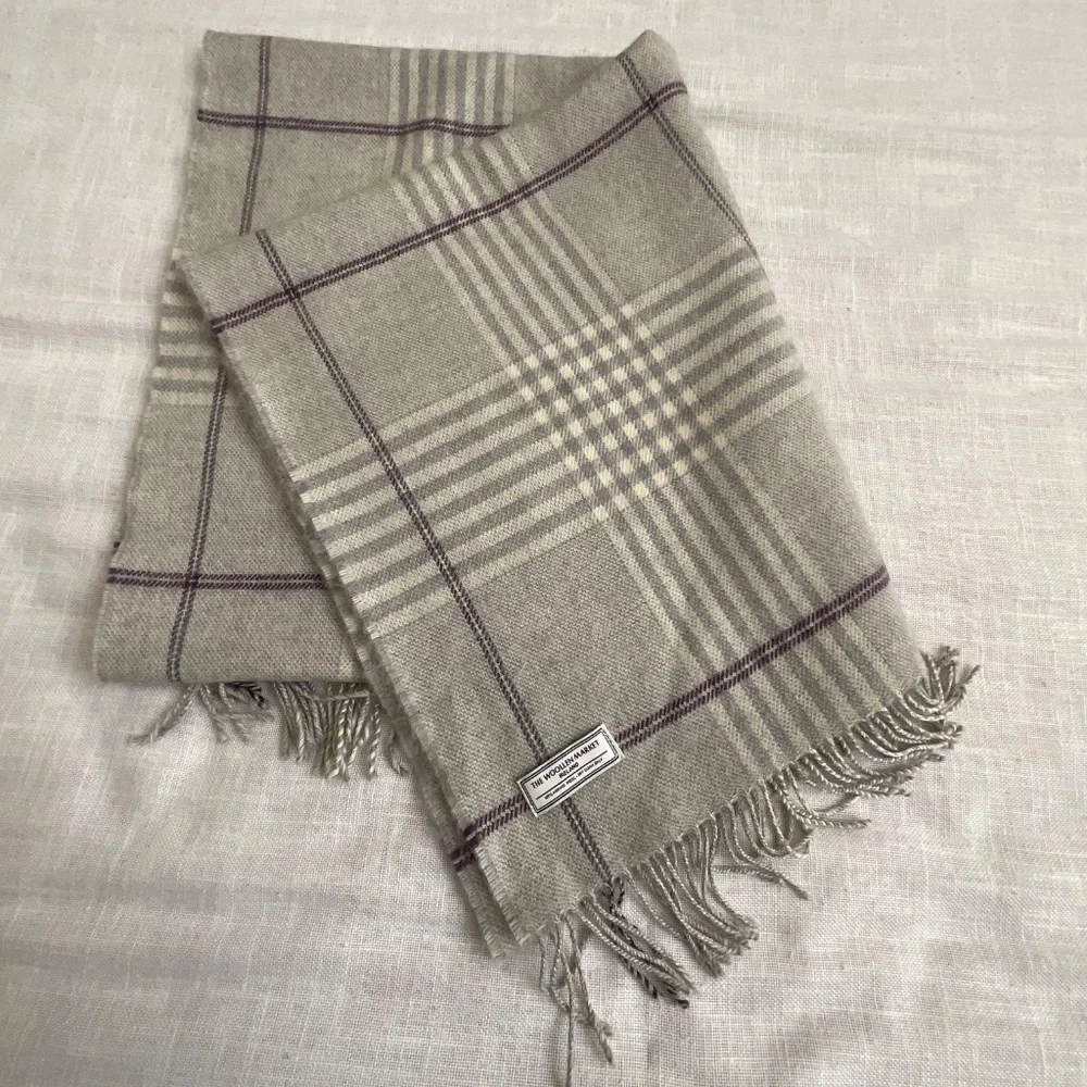 The Woollen Market Ireland 100%Merino Wool Throw Blanket Wrap Shawl 29”x78”NWOT