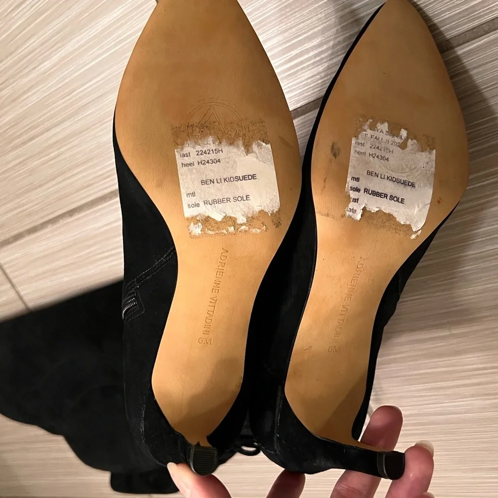 Adrienne Vittadini leather size