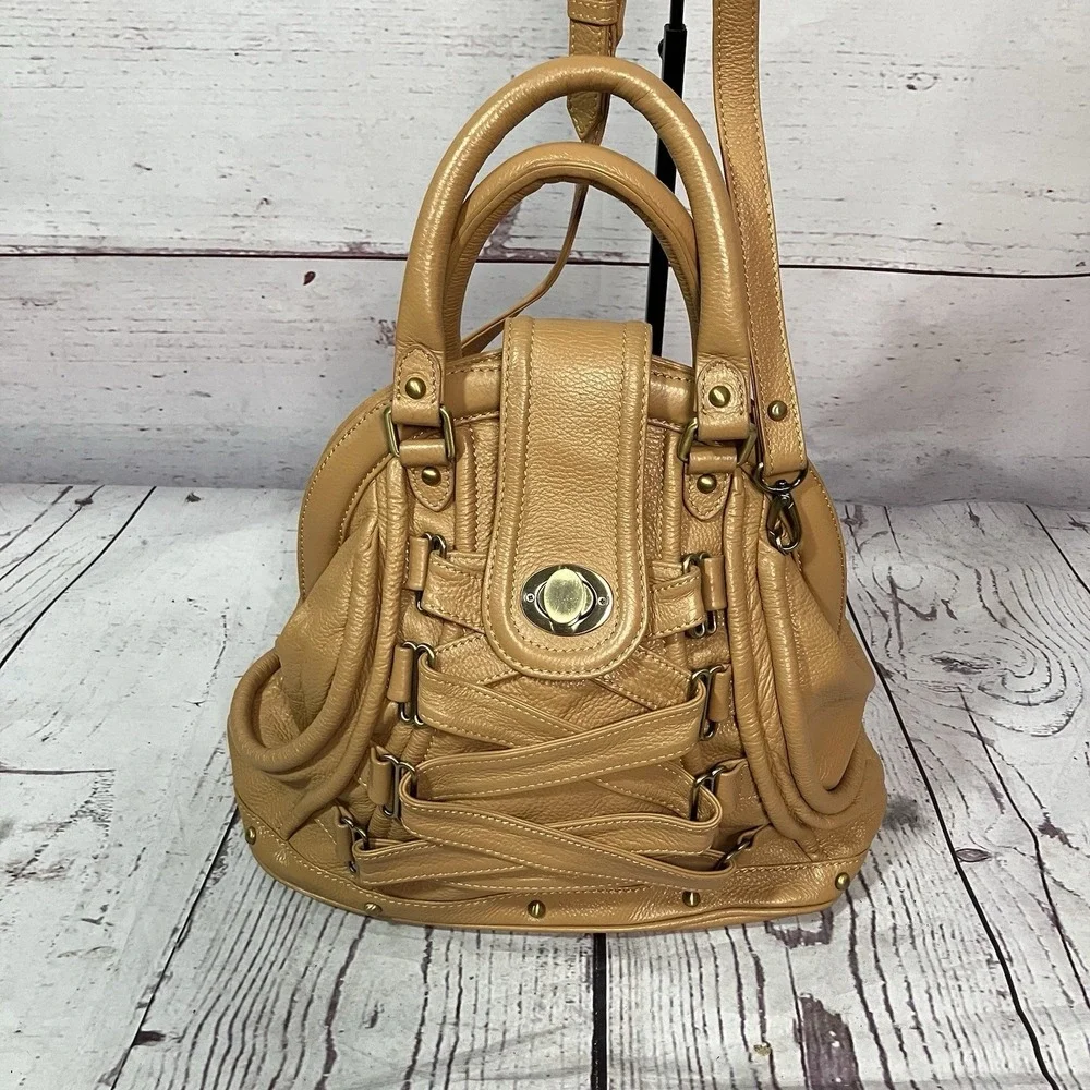 Follis laced julia